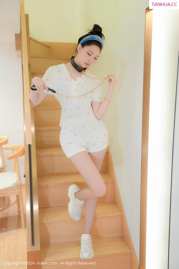   [XiuRen]高清写真图 2024.07.29 No.8930 小波多 丝袜美腿第10张图片